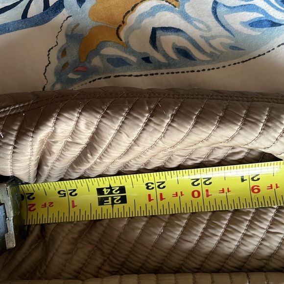 Ladies Burberry jacket - Picture 9 of 10